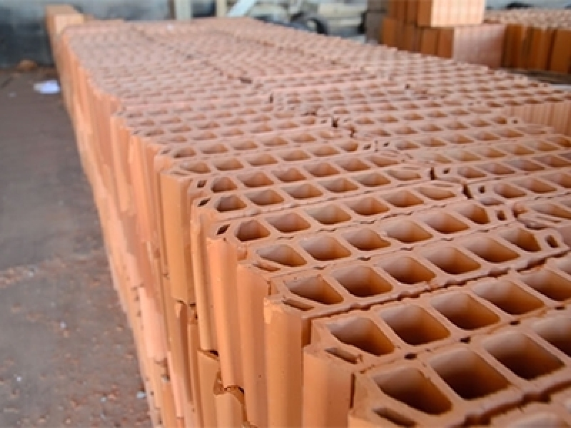 Fornecedor de Laje Pré Fabricada de Painéis Treliçados Açores - Laje Pré Fabricada de Lajotas Cerâmicas